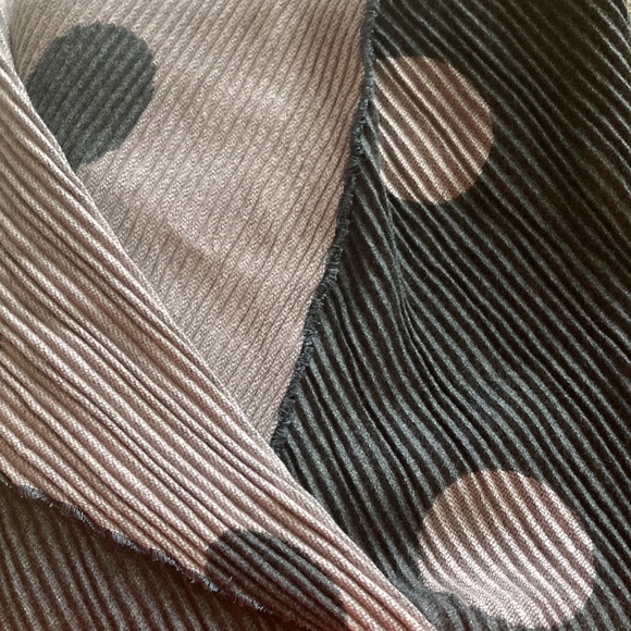 Pretty Persuasions Wrap Scarf - Picture 7 of 7